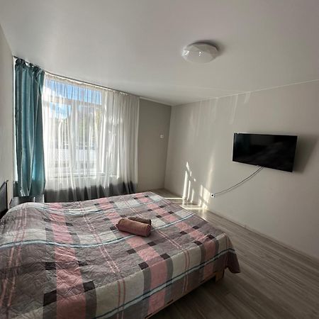 Апартаменти На Злуках Ternopil Esterno foto